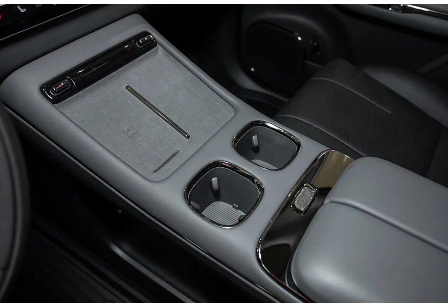 GAC S7 1.5TG AT 4WD (340 л.с.) SX Premium Черный в АВИЛОН. Слайд №10