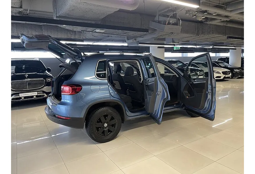Volkswagen Tiguan 2.0 TSI 4Motion AT (170 л.с.) Sport&Style Синий в АВИЛОН. Слайд №3