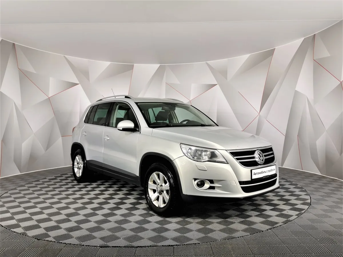 Volkswagen Tiguan 2.0 TSI 4Motion AT (170 л.с.) Sport&Style Серебристый в АВИЛОН. Слайд №3