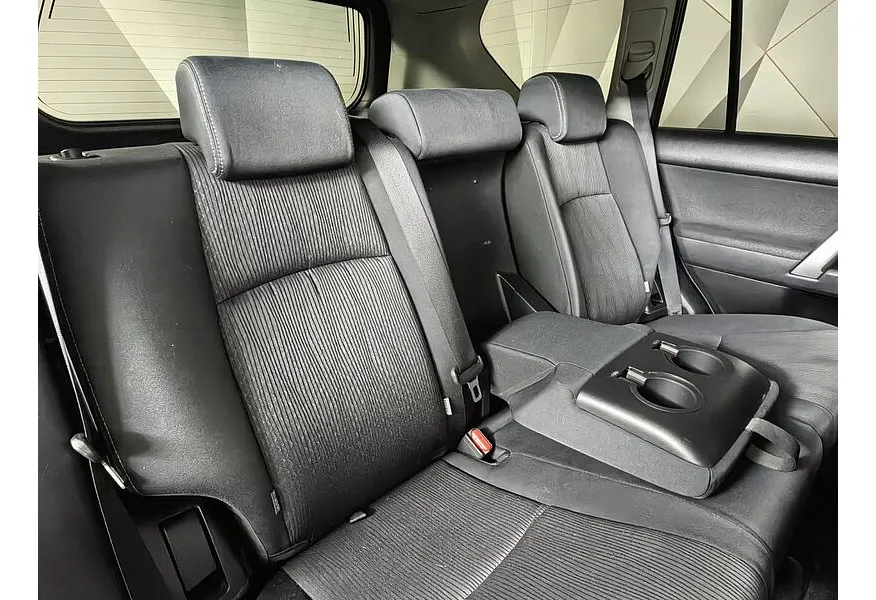 АВИЛОН - Toyota Land Cruiser Prado 2.8 D AT 4WD (5 мест) (177 л.с.) Комфорт Черный - slide 8