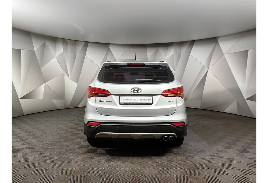 Hyundai Santa Fe 2.4 AT 4WD (175 л.с.) Dynamic Серебристый в АВИЛОН. Слайд №8