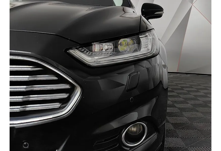 Ford Mondeo 2.0 EcoBoost AT (199 л.с.) Titanium Черный в АВИЛОН. Слайд №10