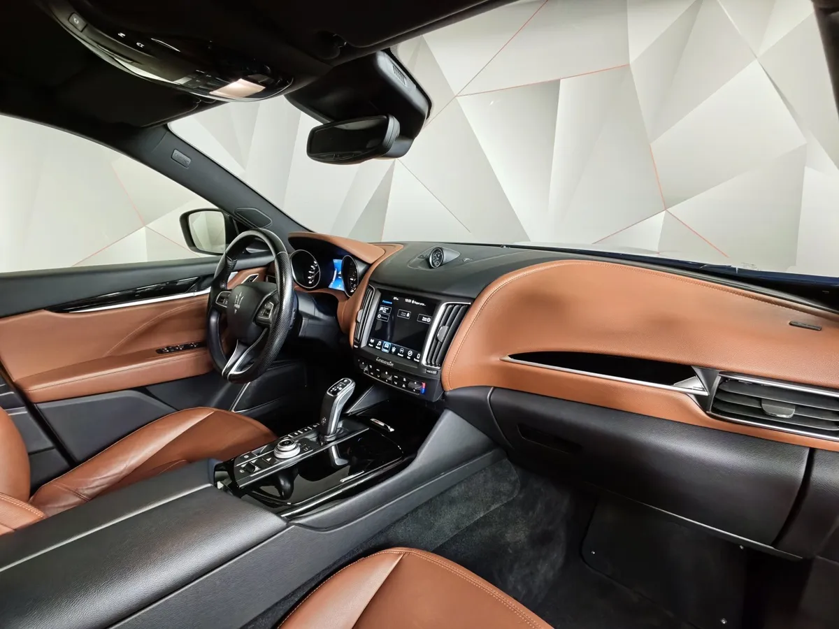 Maserati Levante Diesel 3.0 V6 AT (275 л.с.) Gransport Черный в АВИЛОН. Слайд №12