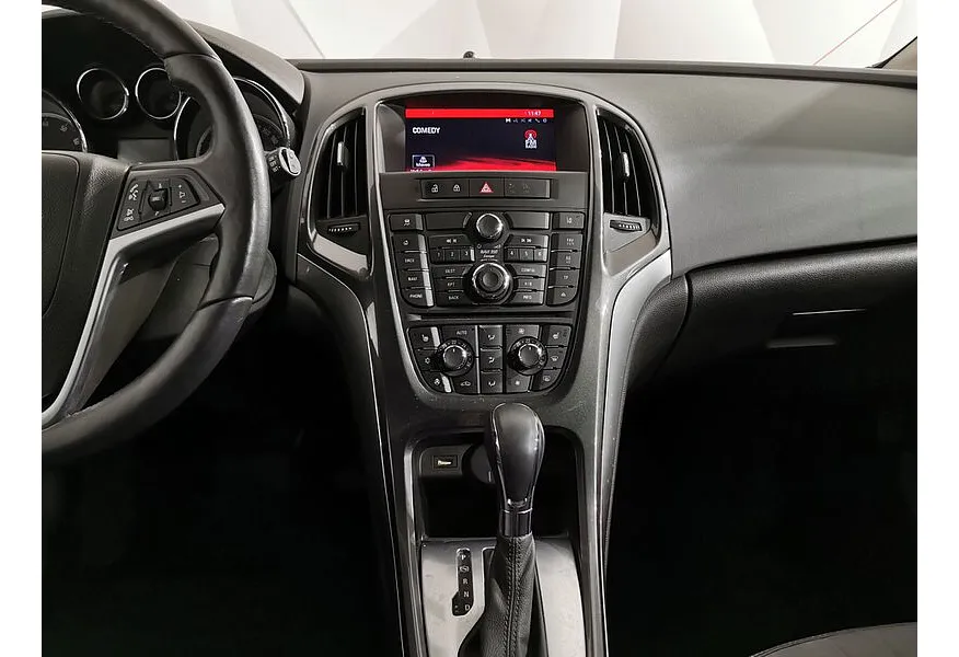 Opel Astra 1.6 Turbo AT (180 л.с.) Красный в АВИЛОН. Слайд №15