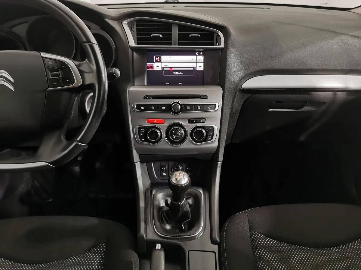 Citroen C4 1.6 VTi MT (116 л.с.) Коричневый в АВИЛОН. Слайд №13