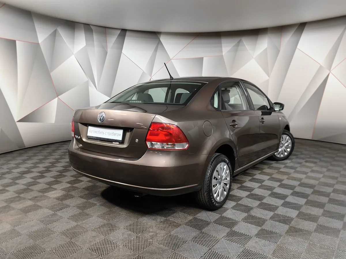 Volkswagen Polo 1.6 Tiptronic (105 л.с.) Comfortline Коричневый в АВИЛОН. Слайд №2