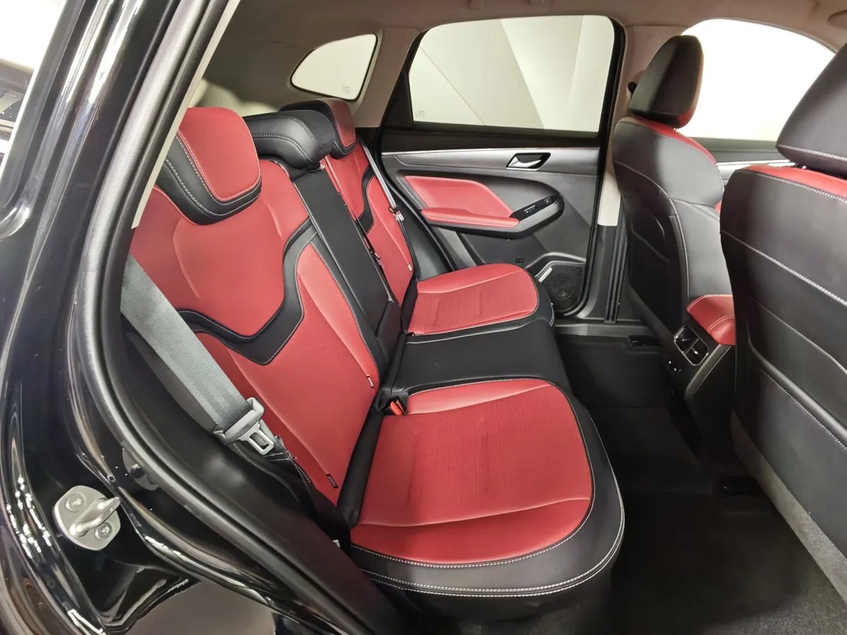 Haval Jolion 1.5 DCT 4WD (150 л.с.) Premium Черный в АВИЛОН. Слайд №16