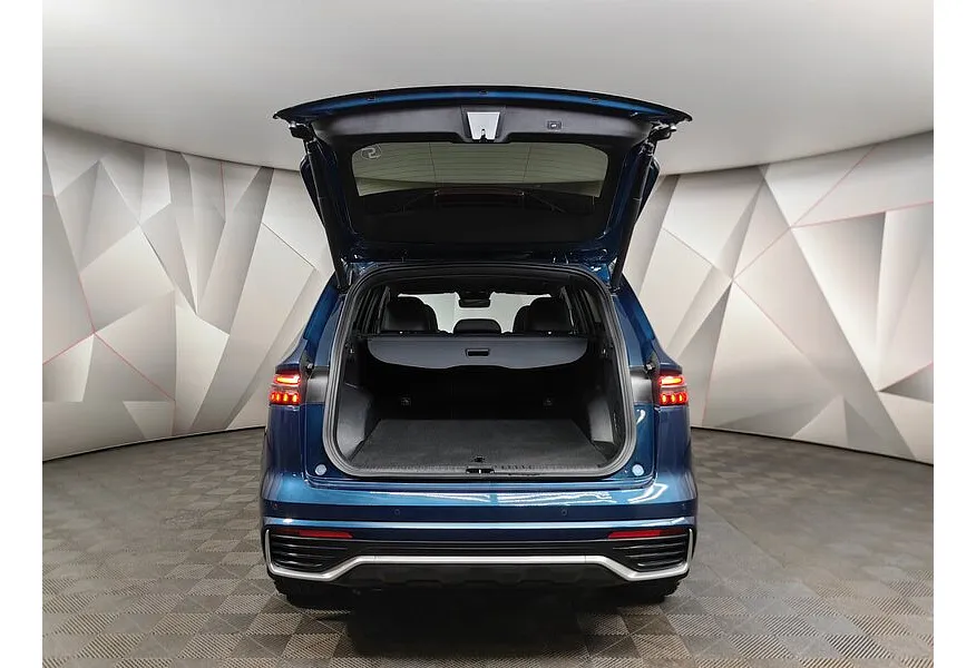 Geely Monjaro 2.0T 8AT 4WD (238 л.с.) Exclusive Синий в АВИЛОН. Слайд №12