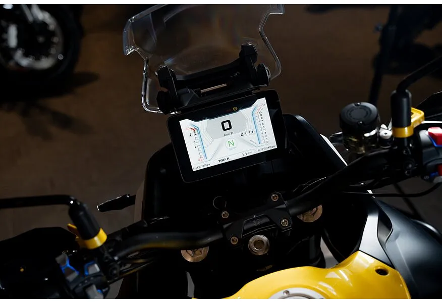 QJMOTOR SVT 650X 650 см³ (76 л.с.) 650 в АВИЛОН. Слайд №8 QJMOTOR SVT 650X 650 см³ (76 л.с.) 650 в АВИЛОН. Слайд №8