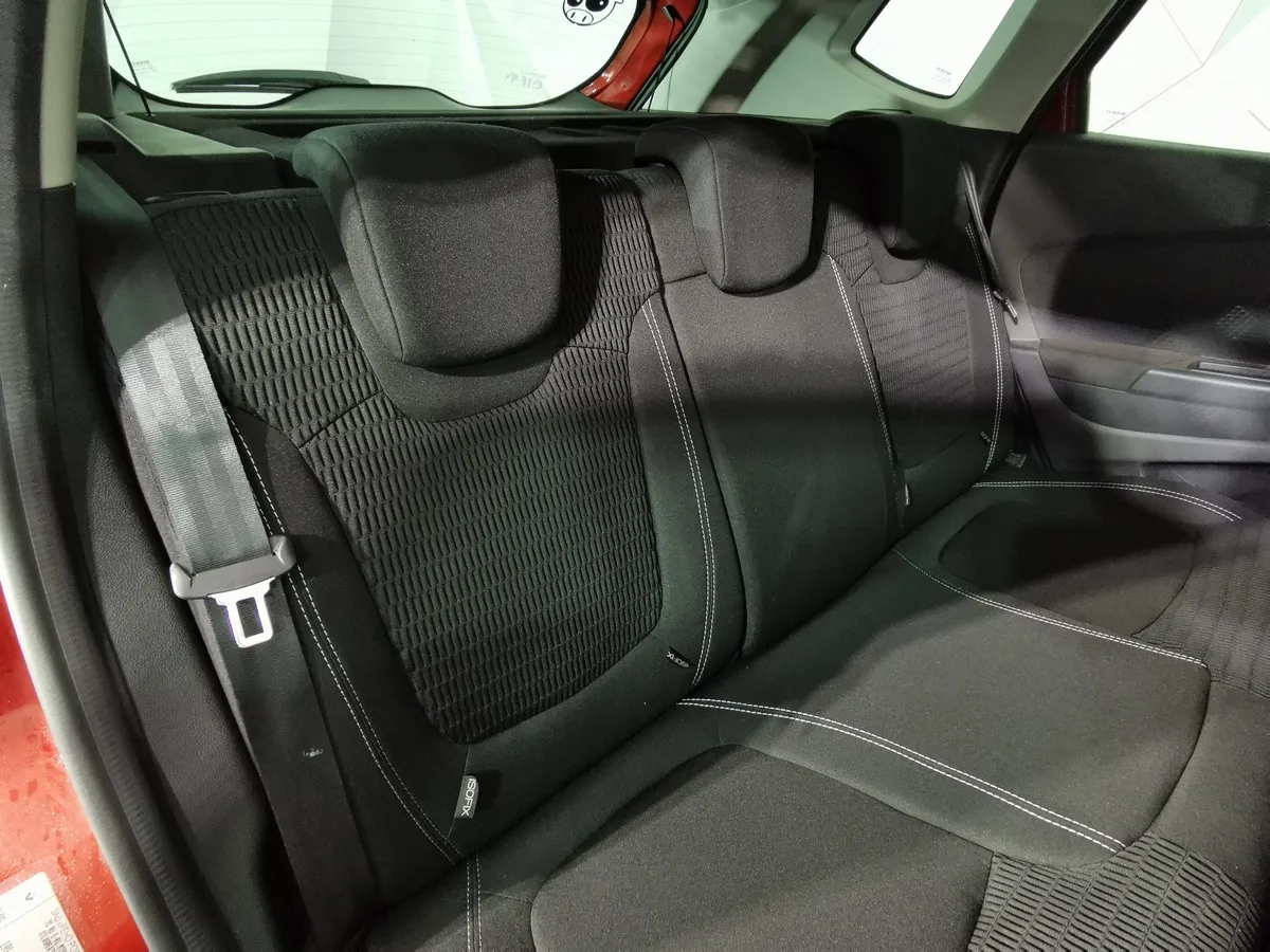 Renault Kaptur 1.6 X-tronic (114 л.с.) Life Красный в АВИЛОН. Слайд №16