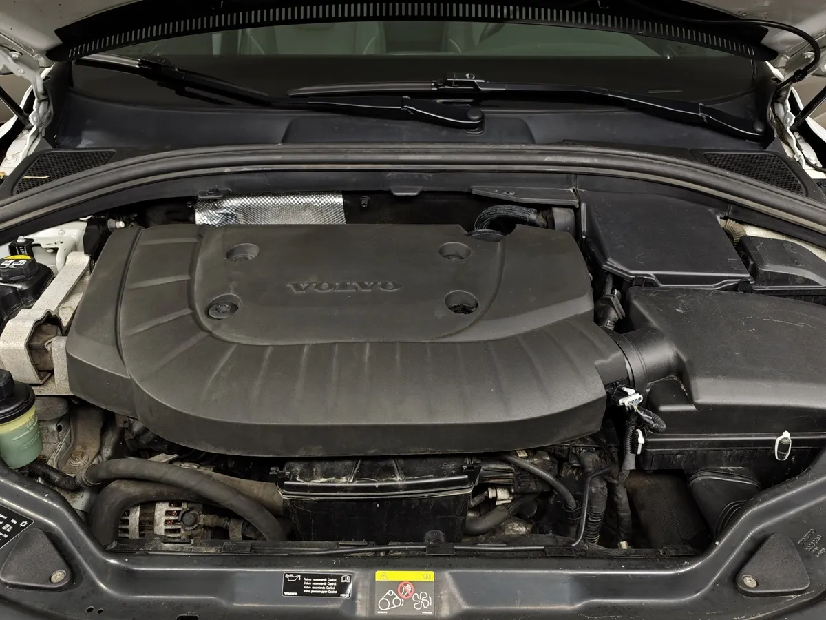 Volvo XC60 2.4 D4 Geartronic AWD (190 л.с.) Белый в АВИЛОН. Слайд №11