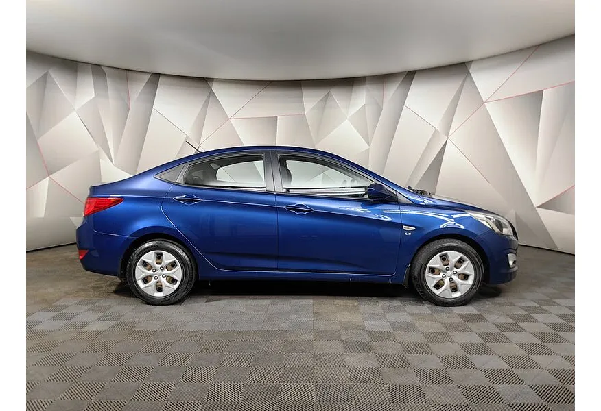 Hyundai Solaris 1.6 MT (123 л.с.) Comfort Синий в АВИЛОН. Слайд №6