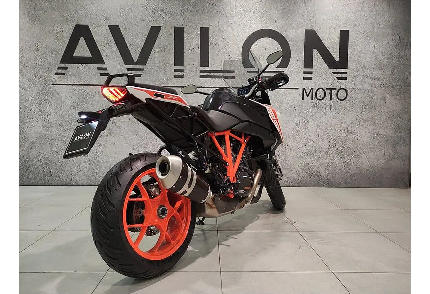 LIVE. Слайд №6