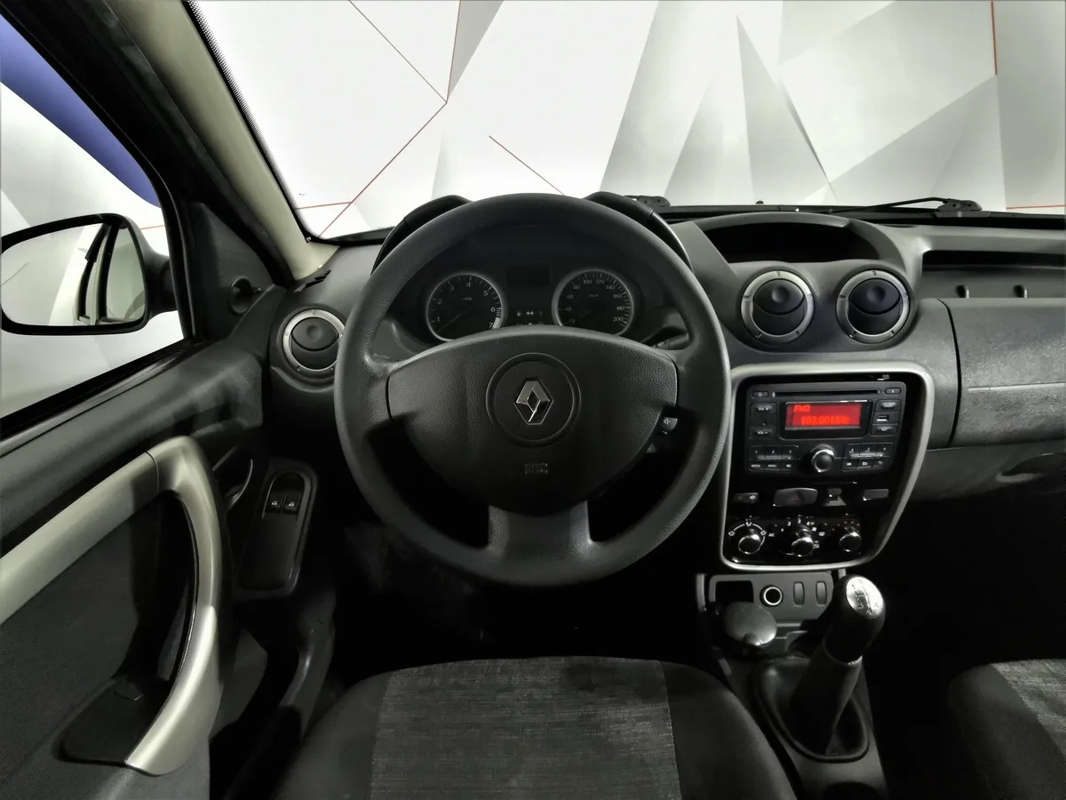 Renault Duster 1.6 MT (114 л.с.) Бежевый в АВИЛОН. Слайд №19