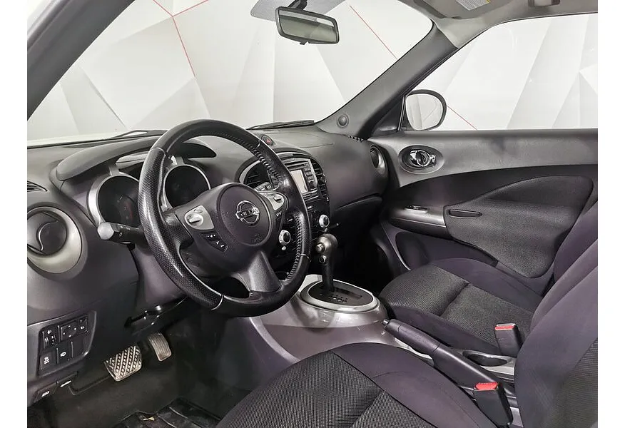 Nissan Juke 1.6 CVT (117 л.с.) Белый в АВИЛОН. Слайд №19