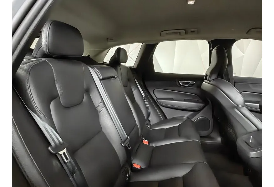 Volvo XC60 2.0 T5 AT AWD (249 л.с.) Inscription Серый в АВИЛОН. Слайд №16