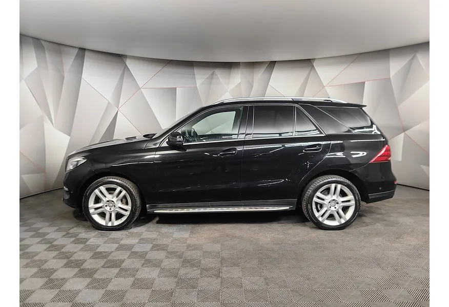 Mercedes-Benz GLE 300 4MATIC 7G-TRONIC Plus (249 л.с.) Черный в АВИЛОН. Слайд №5