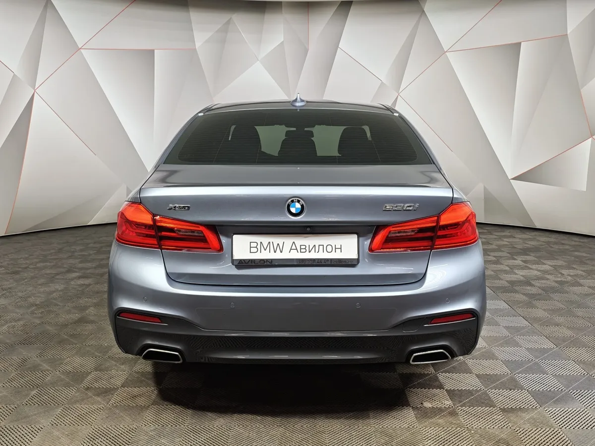 BMW 5 серия 530i xDrive Steptronic (249 л.с.) M Sport Plus Серый в АВИЛОН. Слайд №4