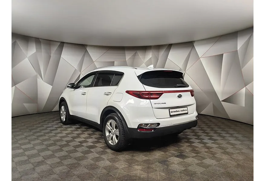 Kia Sportage 2.0 AT (150 л.с.) Luxe Белый в АВИЛОН. Слайд №4