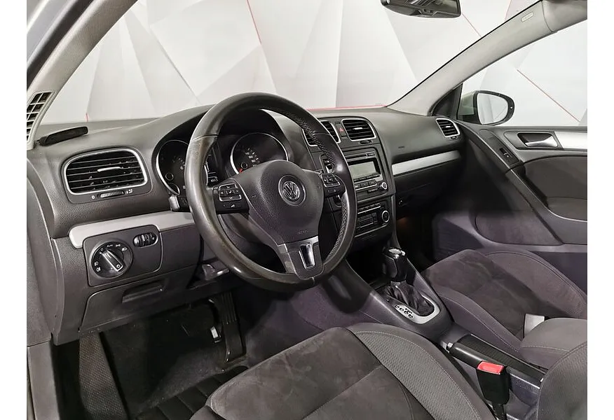 Volkswagen Golf 1.6 DSG (102 л.с.) Trendline Серебристый в АВИЛОН. Слайд №18