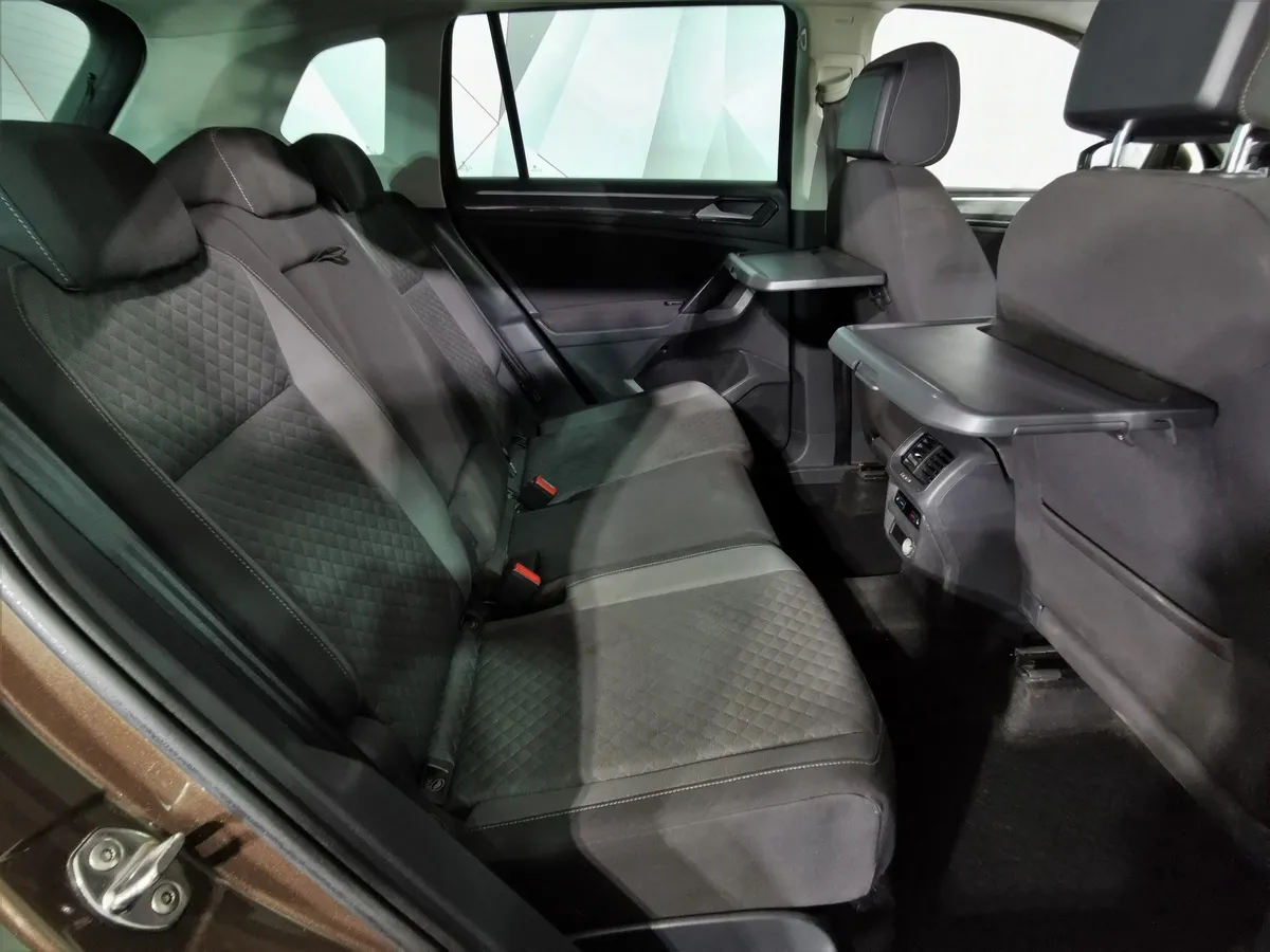 Volkswagen Tiguan 1.4 TSI 4Motion DSG (150 л.с.) Highline Коричневый в АВИЛОН. Слайд №15