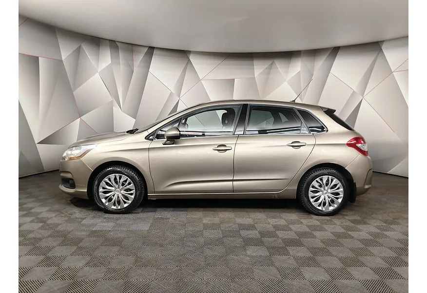 LIVE. Слайд №3