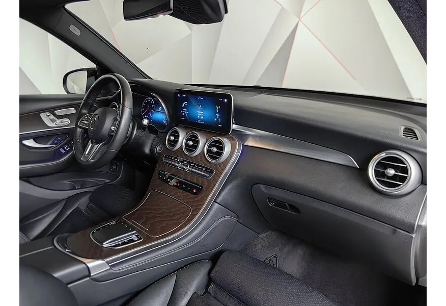 Mercedes-Benz GLC 300 9G-TRONIC 4MATIC (249 л.с.) Sport Plus (Локальная сборка) Черный в АВИЛОН. Слайд №13