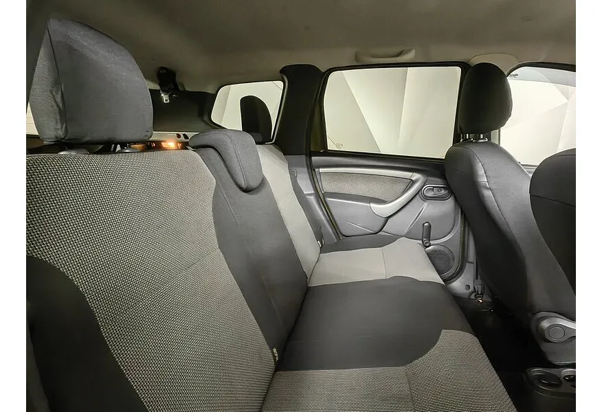 Renault Duster 1.5 dCI MT 4WD (110 л.с.) Зеленый в АВИЛОН. Слайд №16