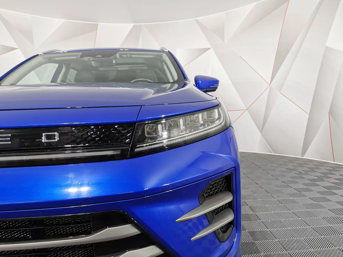EXEED LX 1.6T 7DCT 4WD (150 л.с.) Premium Синий в АВИЛОН. Слайд №10