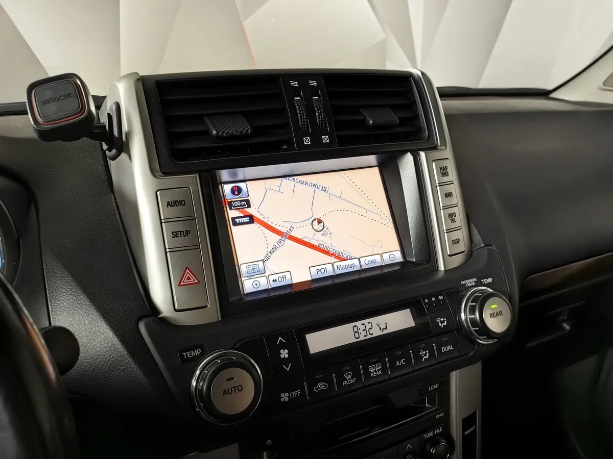 Toyota Land Cruiser Prado 3.0 D AT 4WD (5 мест) (173 л.с.) Белый в АВИЛОН. Слайд №21