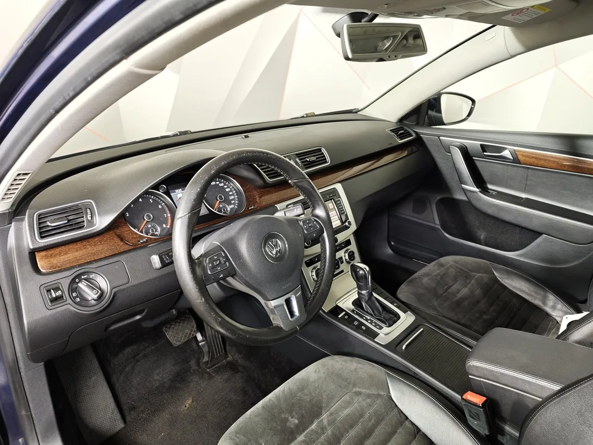 Volkswagen Passat 1.8 TSI DSG (152 л.с.) Highline Синий в АВИЛОН. Слайд №18
