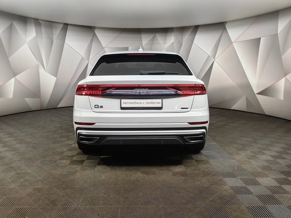 Audi Q8 45 TDI Tiptronic quattro (249 л.с.) Белый в АВИЛОН. Слайд №8
