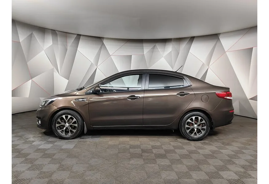 Kia Rio 1.6 AT (123 л.с.) Коричневый в АВИЛОН. Слайд №3