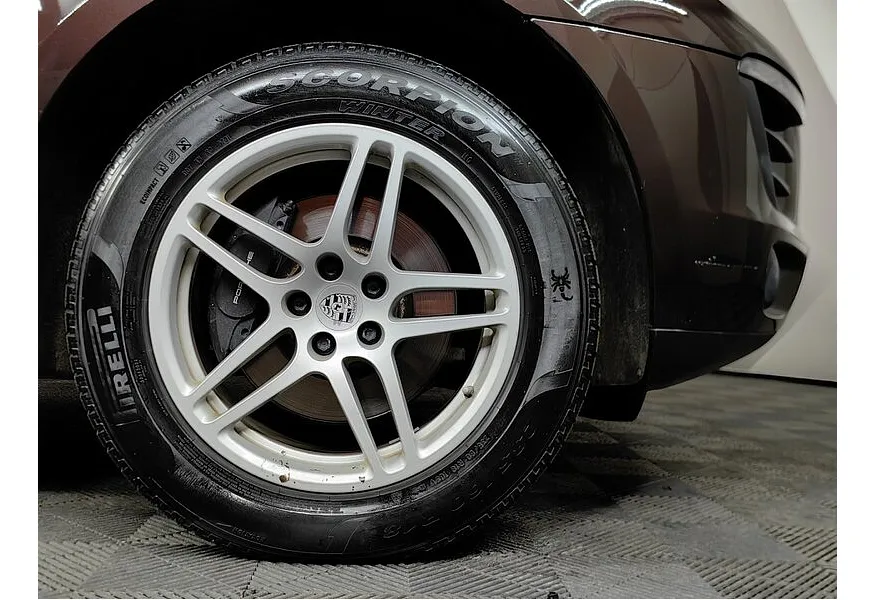 Porsche Macan 2.0 PDK AWD (252 л.с.) Коричневый в АВИЛОН. Слайд №9