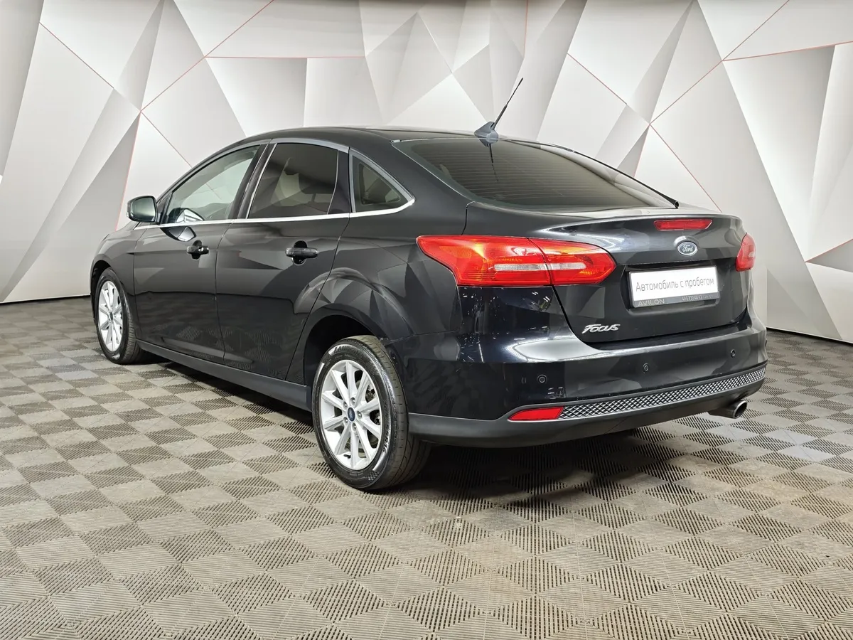 Ford Focus 1.5 EcoBoost AT (150 л.с.) Titanium Черный в АВИЛОН. Слайд №4