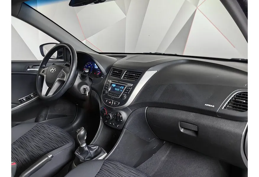 Hyundai Solaris 1.6 MT (123 л.с.) Comfort Коричневый в АВИЛОН. Слайд №13