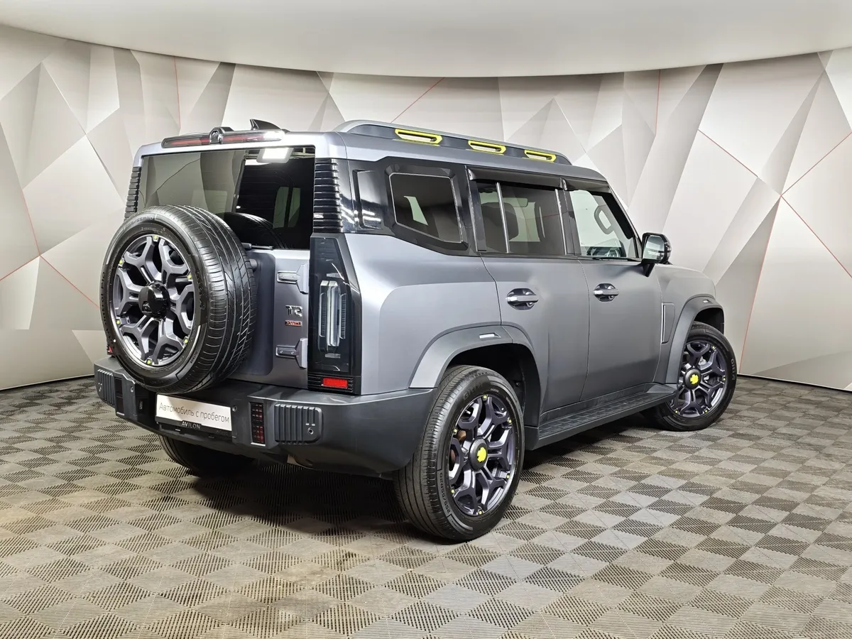 JETOUR T2 2.0T 8AT AWD (245 л.с.) Премиум Серый в АВИЛОН. Слайд №2