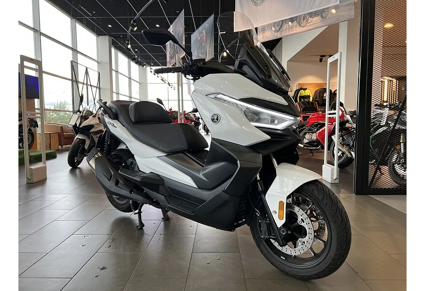 АВИЛОН - VOGE SR4 Max 350 см³ (28 л.с.) (28) 350 Белый - slide 0