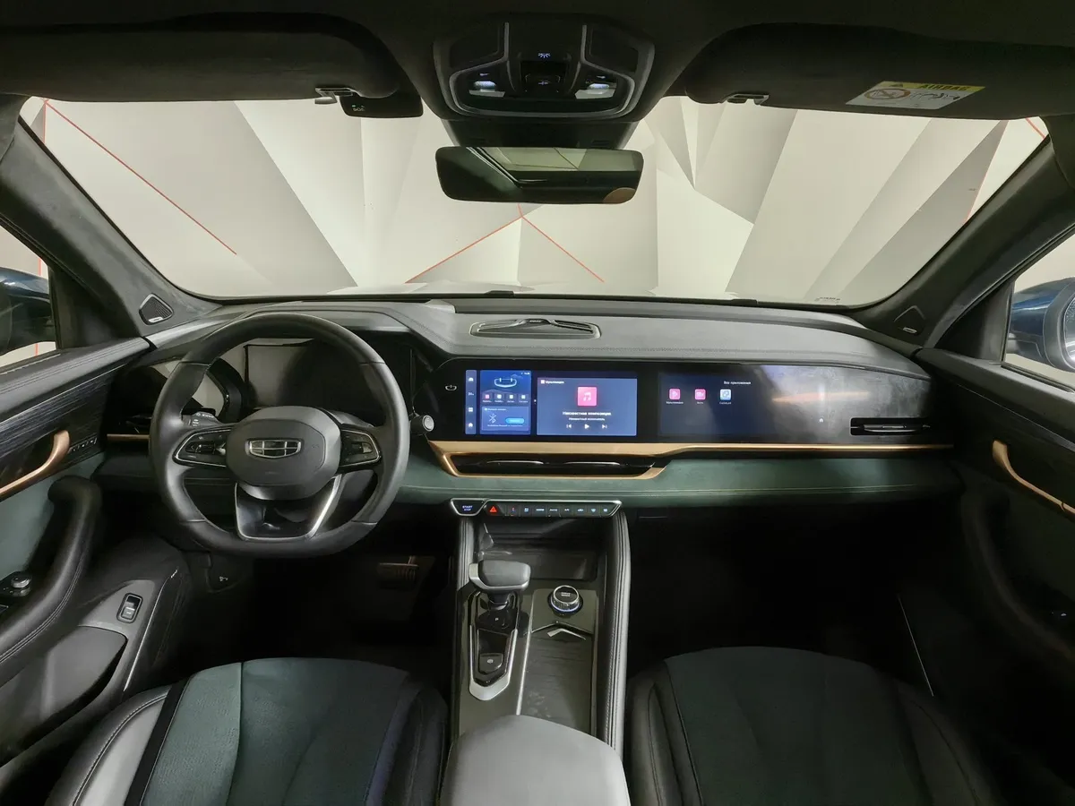 Geely Monjaro 2.0T 8AT 4WD (238 л.с.) Exclusive Синий в АВИЛОН. Слайд №14