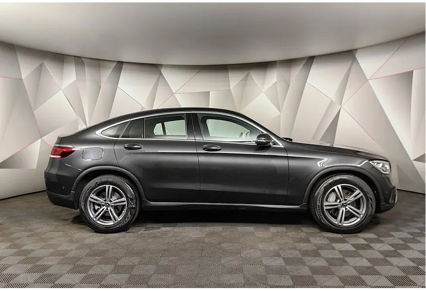 Mercedes-Benz GLC Купе 220 d 9G-TRONIC 4MATIC (194 л.с.) Premium Серый в АВИЛОН. Слайд №6