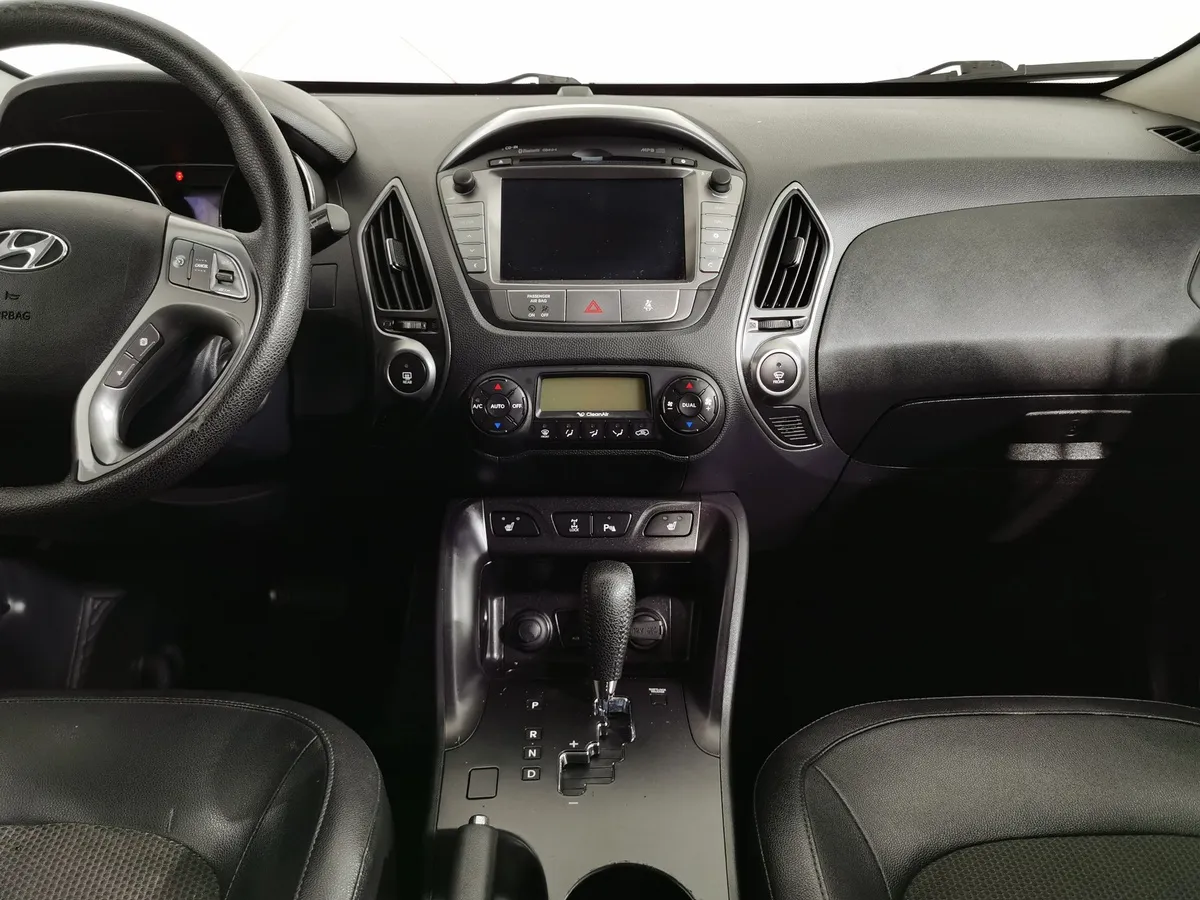 Hyundai ix35 2.0 AT 4WD (150 л.с.) Travel Белый в АВИЛОН. Слайд №14
