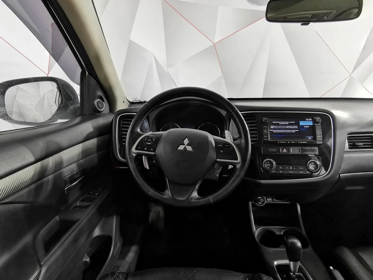Mitsubishi Outlander 2.4 MIVEC CVT 4WD (167 л.с.) Instyle Белый в АВИЛОН. Слайд №20