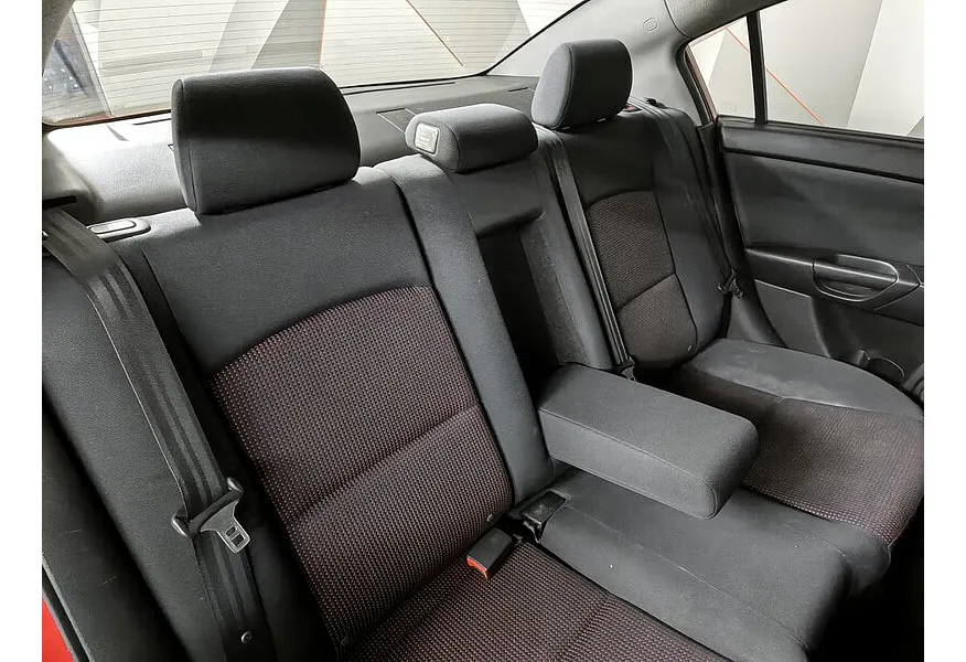 Mazda 3 1.6 AT (105 л.с.) Красный в АВИЛОН. Слайд №13 Mazda 3 1.6 AT (105 л.с.) Красный в АВИЛОН. Слайд №13