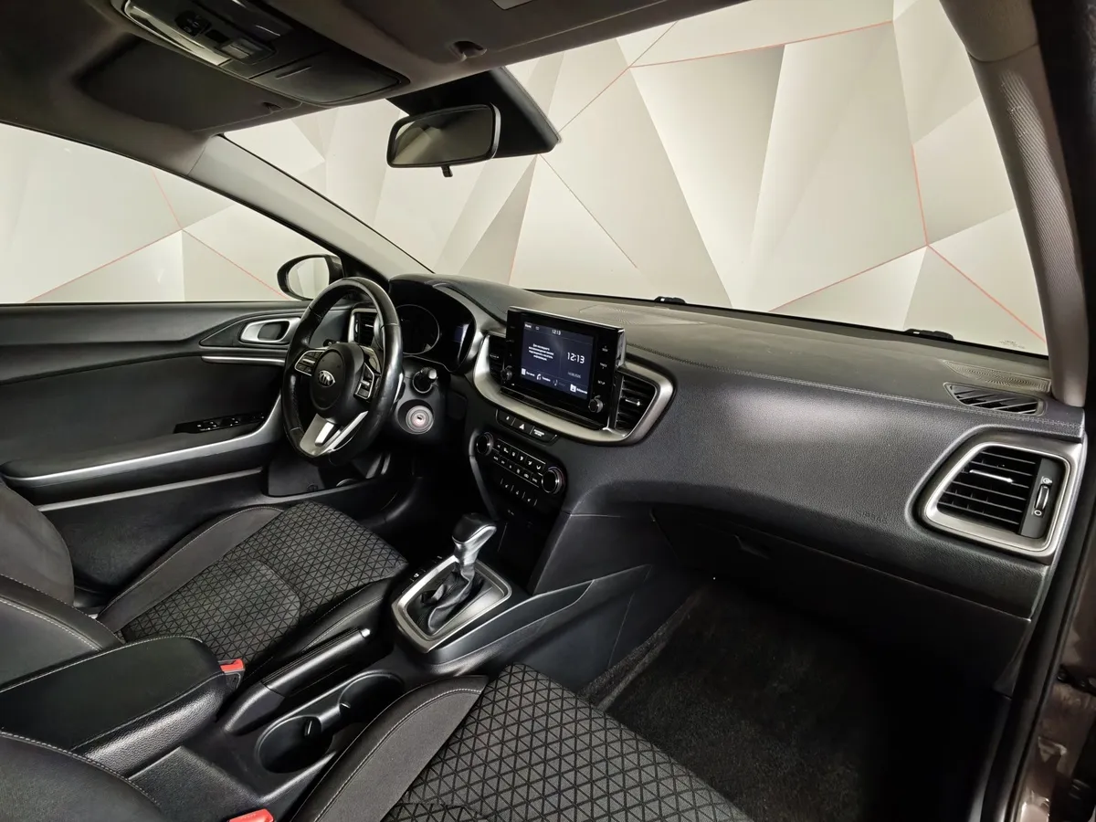 Kia Ceed 1.6 MPI AT (128 л.с.) Luxe Коричневый в АВИЛОН. Слайд №12