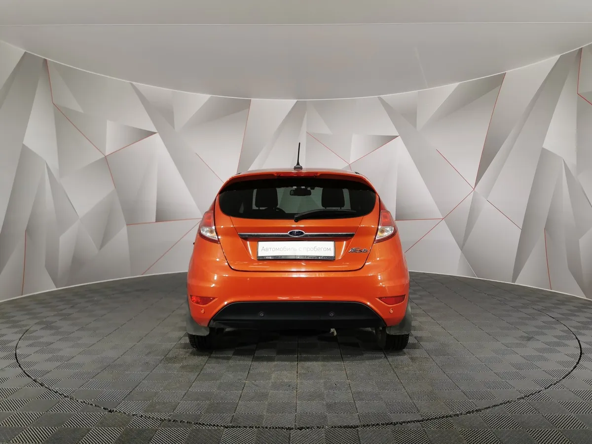 Ford Fiesta 1.4 MT (80 л.с.) Ghia Оранжевый в АВИЛОН. Слайд №8