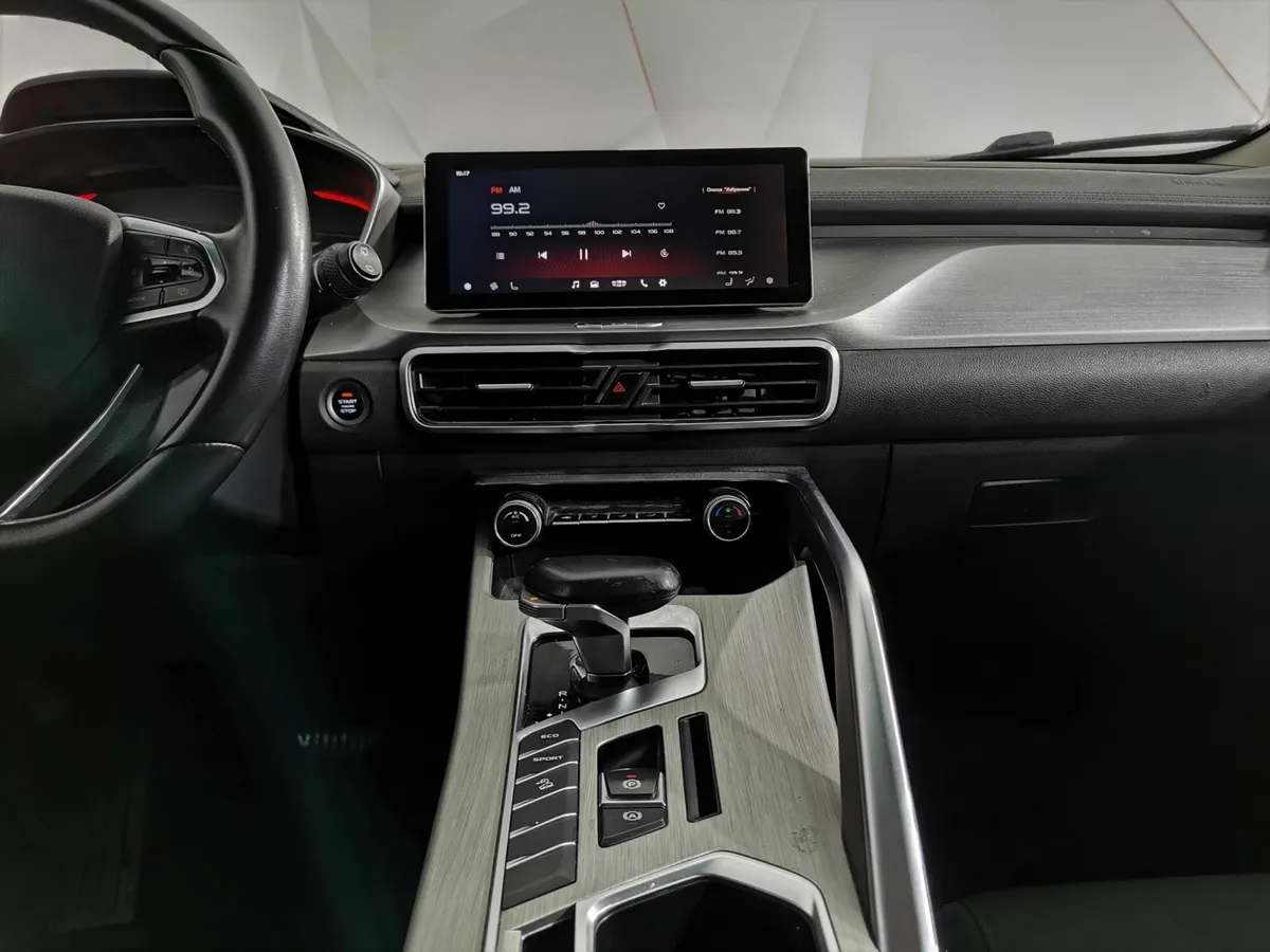Geely Coolray 1.5T 7DCT 2WD (150 л.с.) Comfort Белый в АВИЛОН. Слайд №10