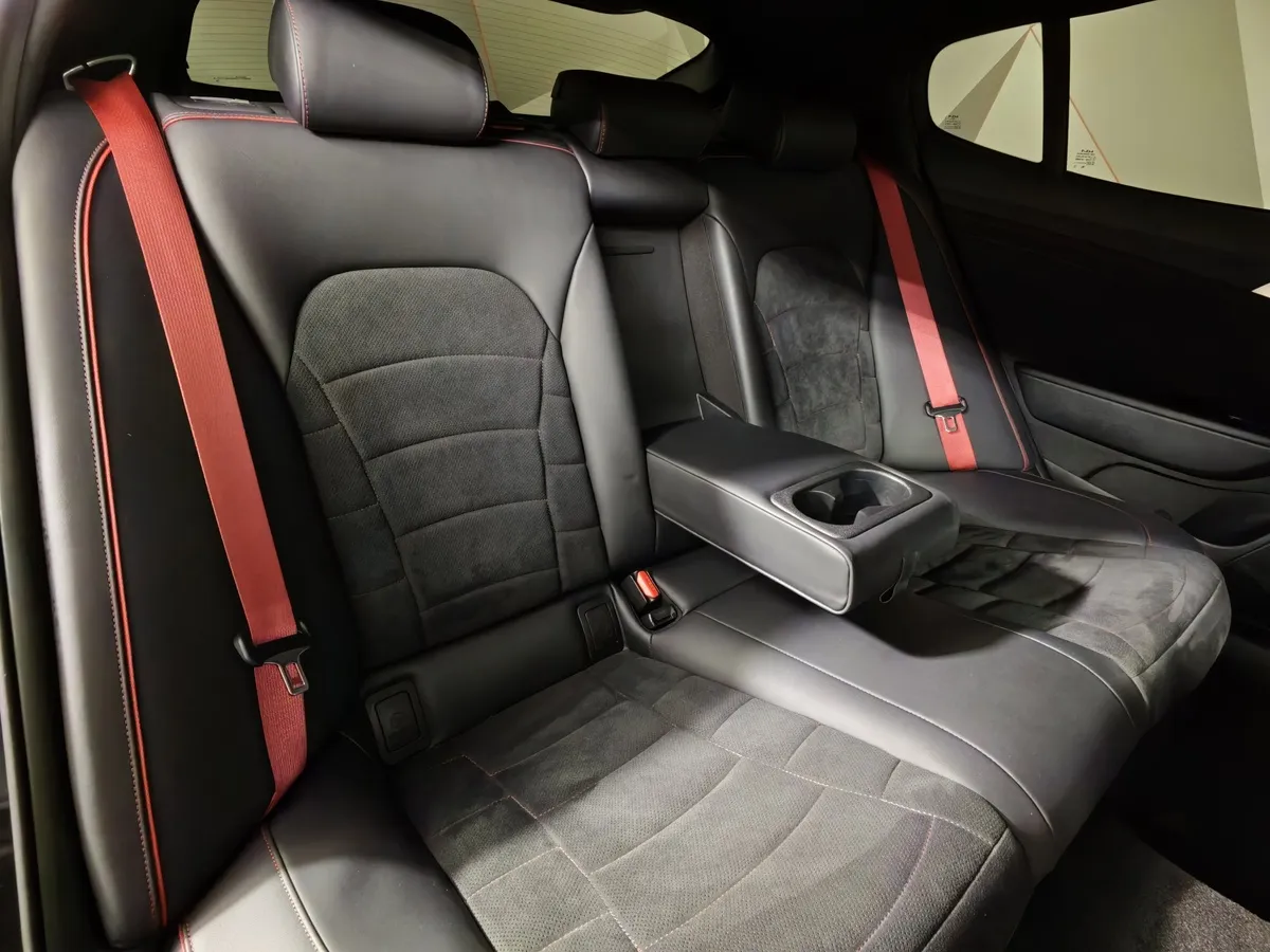 Kia Stinger 2.0 AT AWD (247 л.с.) GT Line Синий в АВИЛОН. Слайд №17
