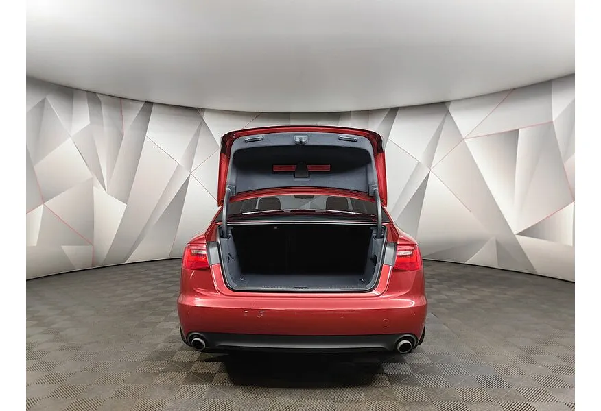 Audi A6 2.0 TFSI multitronic (180 л.с.) Красный в АВИЛОН. Слайд №11 Audi A6 2.0 TFSI multitronic (180 л.с.) Красный в АВИЛОН. Слайд №11