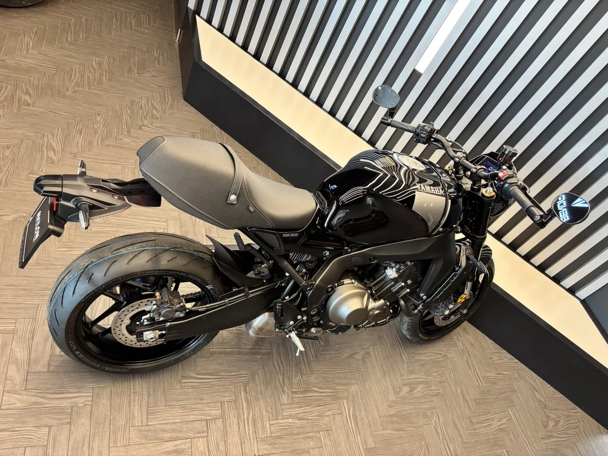 Yamaha XSR900 888 см³ (120 л.с.) (120) 888 Черный в АВИЛОН. Слайд №6