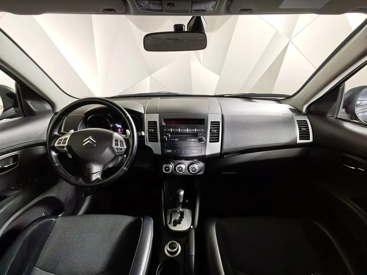 Citroen C-Crosser 2.4 CVT 4WD (170 л.с.) Серый в АВИЛОН. Слайд №13
